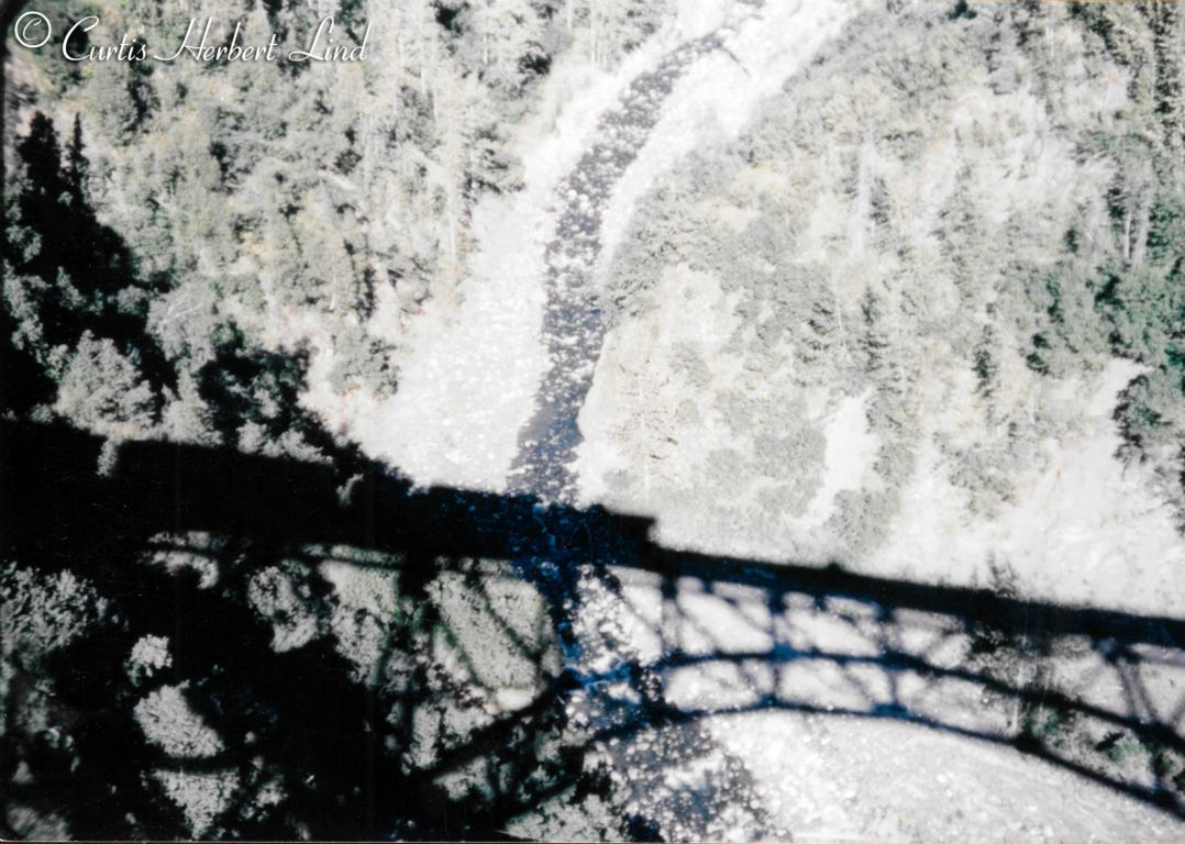 Overhead view from Hurricane Gulch bridge.